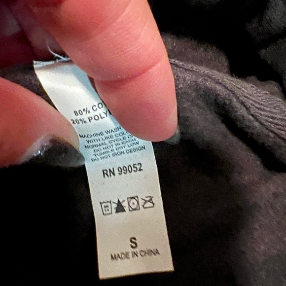 Cropped hoodie - Picture 3 of 3